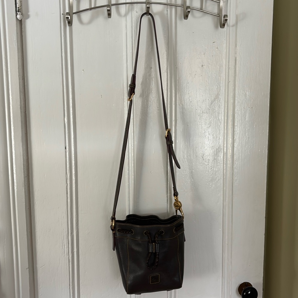 Dooney & Bourke purse.